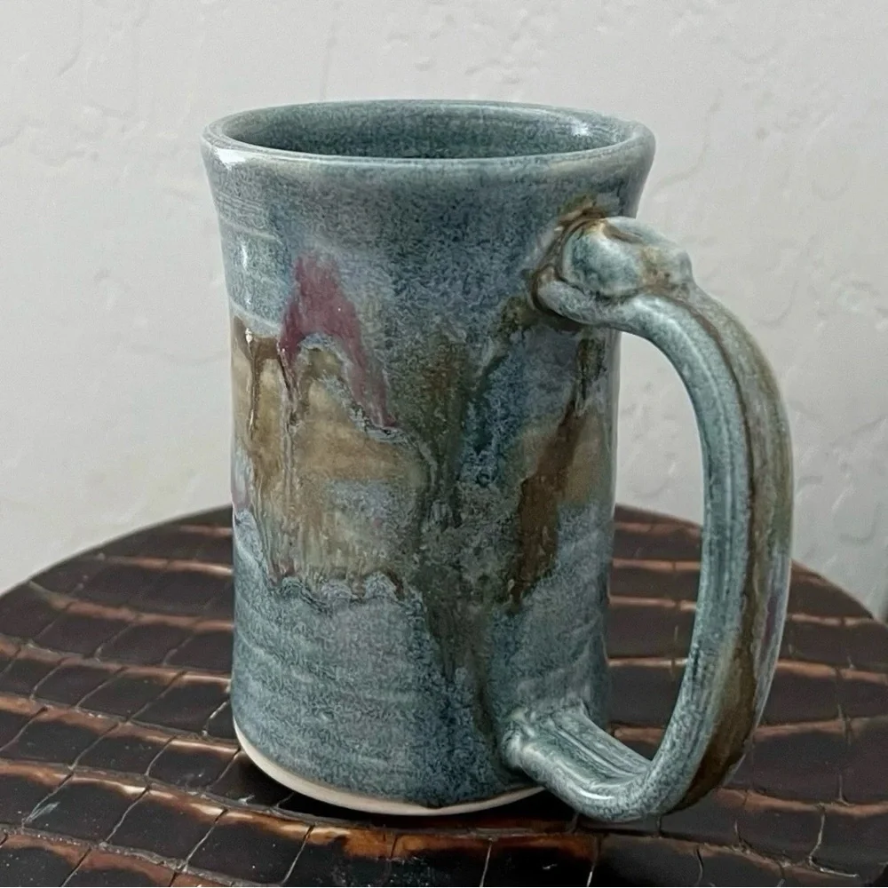 Studio Pottery Hand Thrown Mug Signed Calhoun 4.5” - Picture 4 of 9